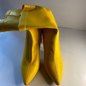 Akira Azalea Wang Yellow Stiletto Booties Size 11